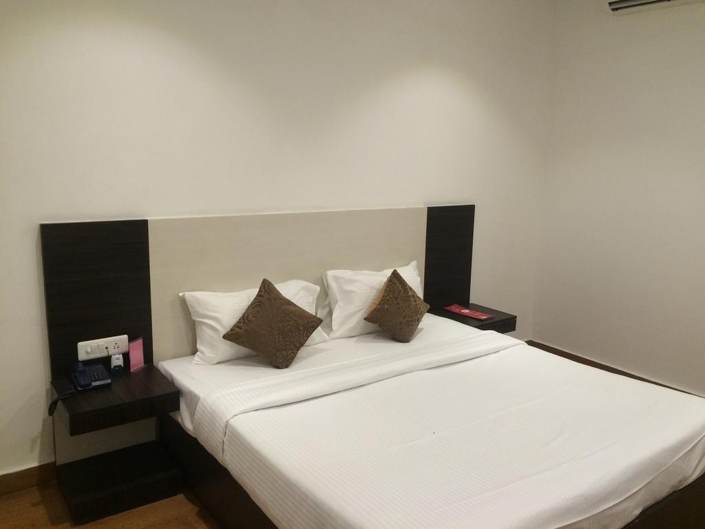 Grand Heritage Resort Greater Noida Exteriör bild